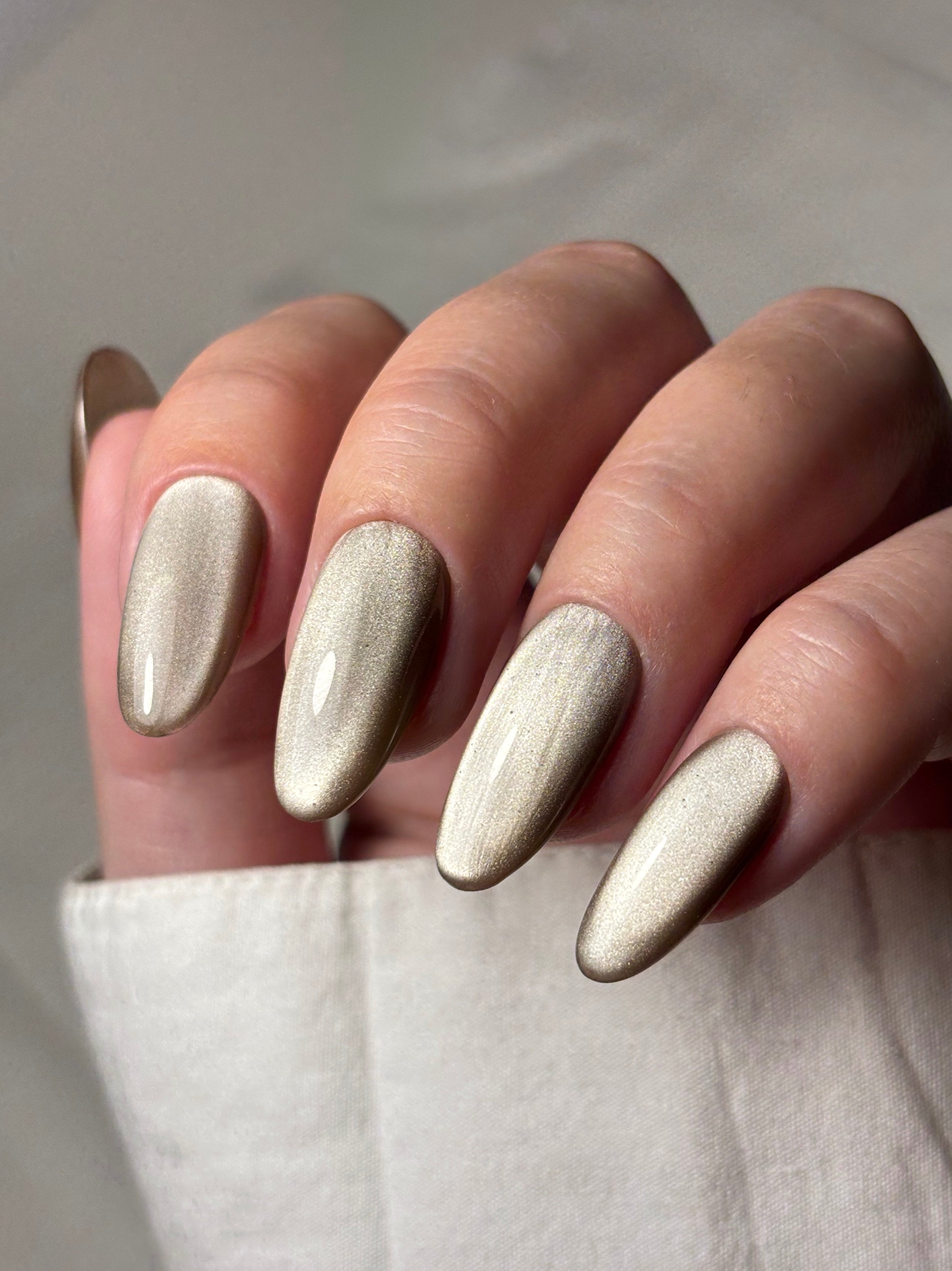 001 goldener Schleier